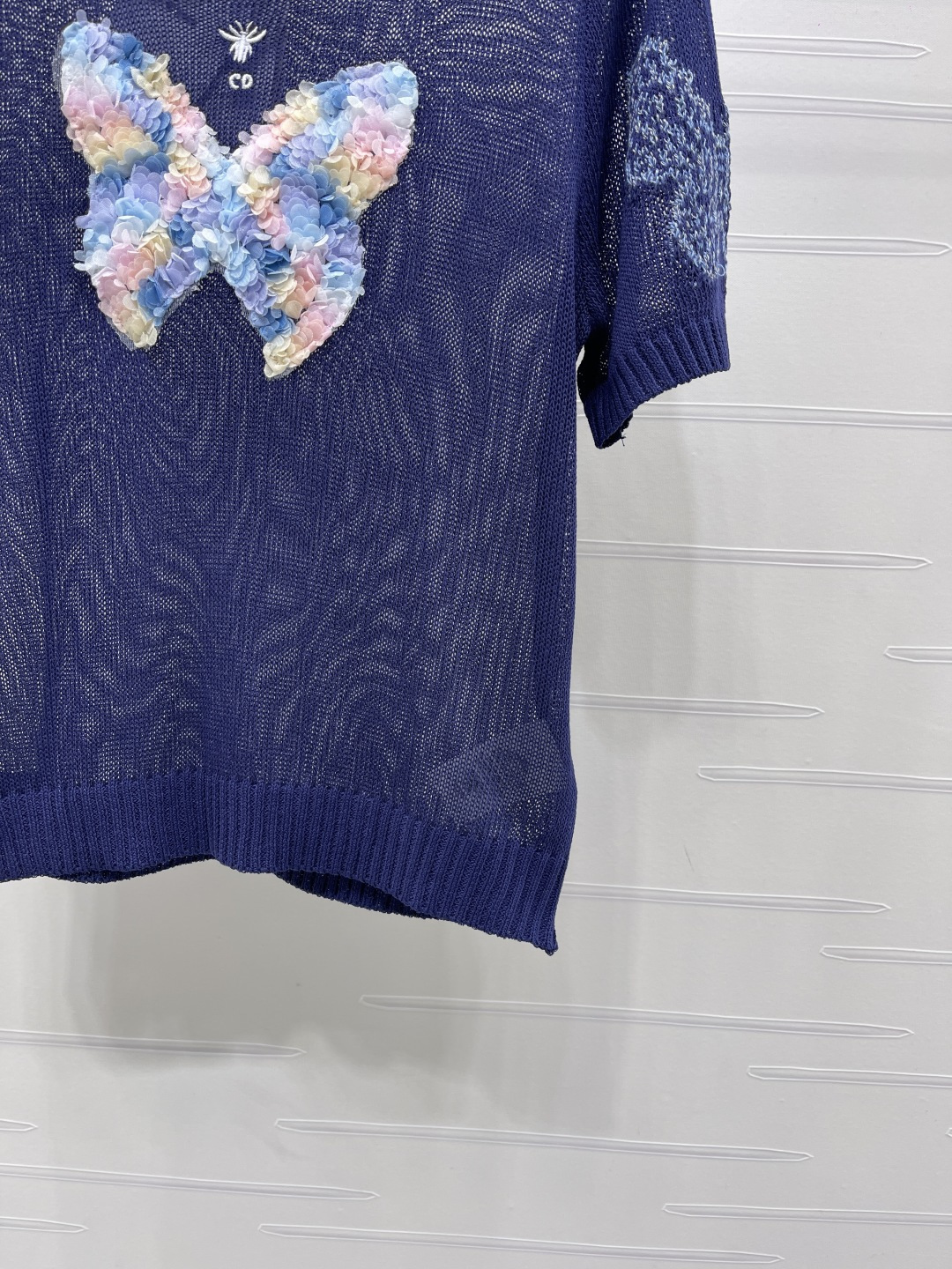 Women's short sleeves